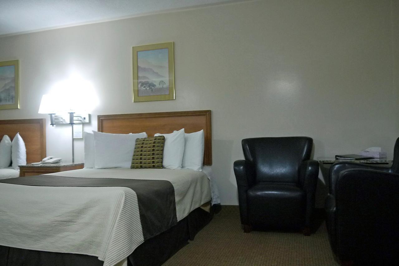 Newmarket Inn Ngoại thất bức ảnh